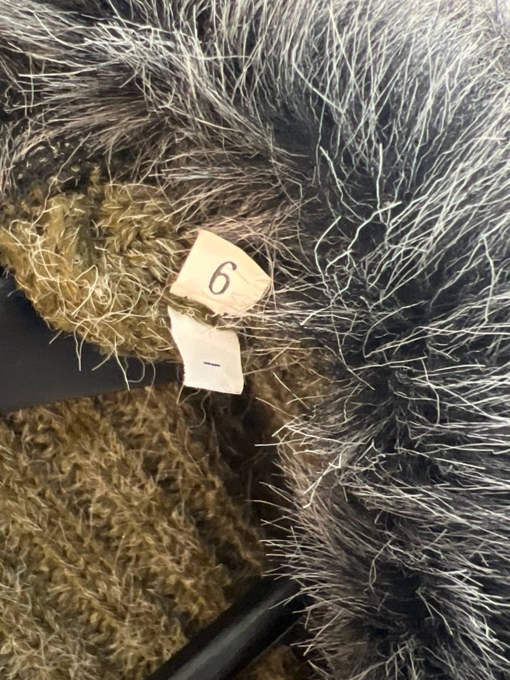 Y2K Green Ribbed Knit Cardigan with Gray Faux Fur Trim - Picture 7 of 7